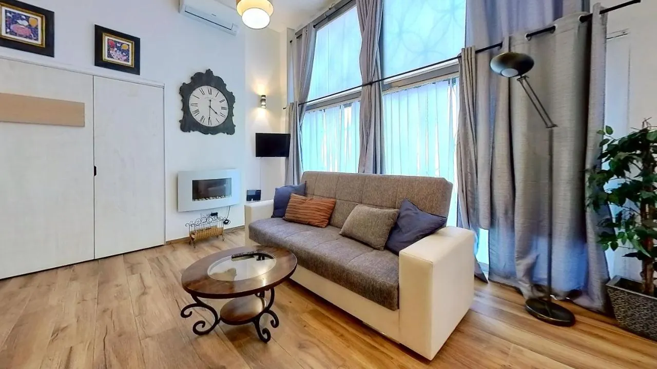 Relais Romagnosi Apartment