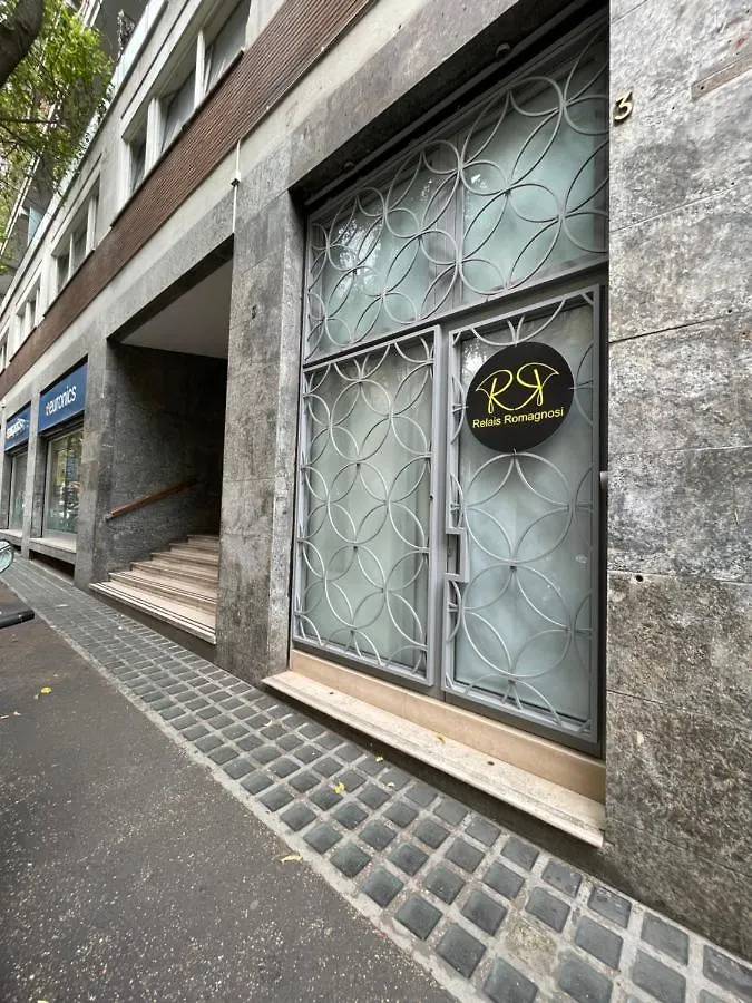Relais Romagnosi Apartment